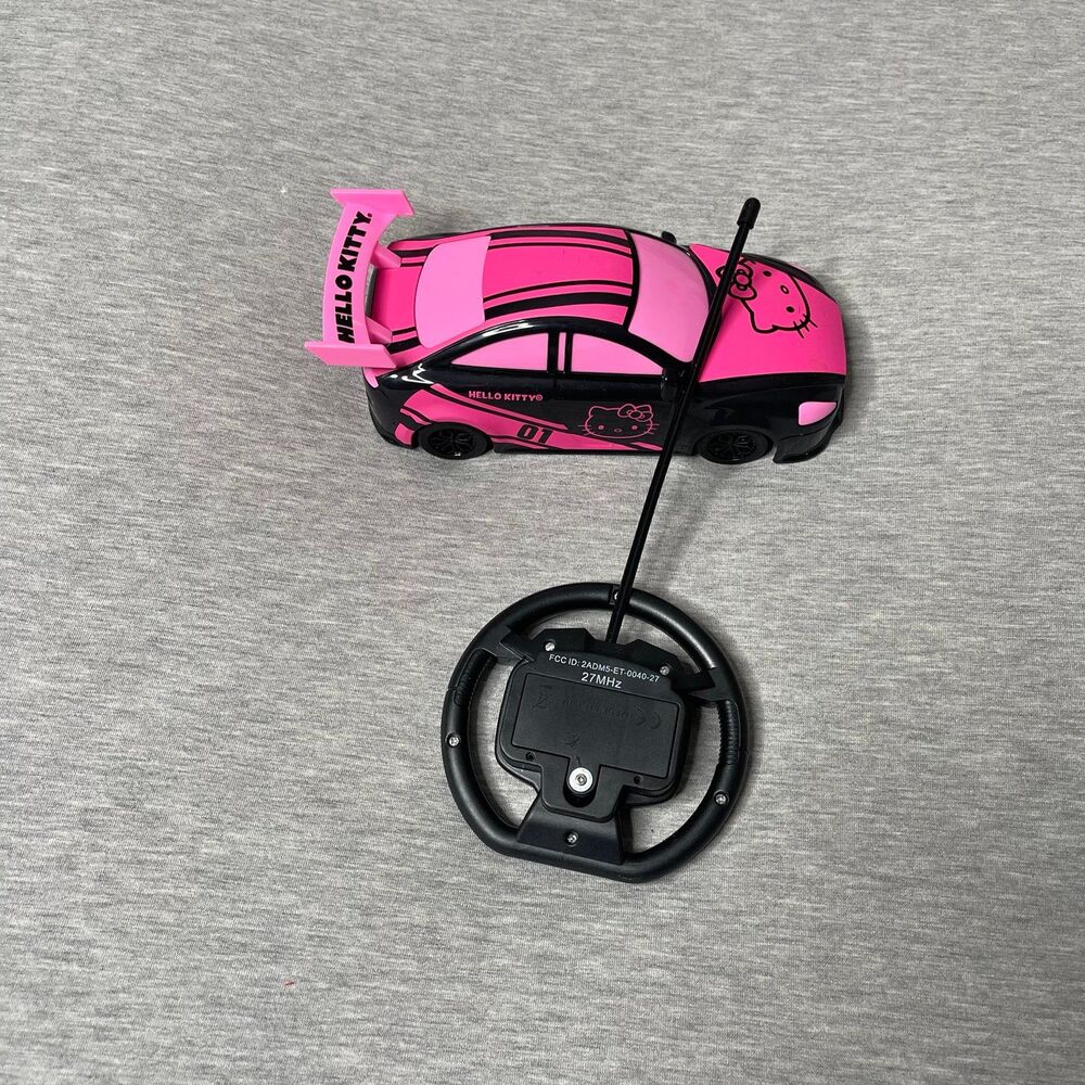 Hello Kitty Remote Control Racing Car - Picture 8 of 11